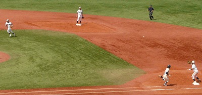 國學院大対中央大 9月3日 東都大学野球1部_b0166128_1856328.jpg