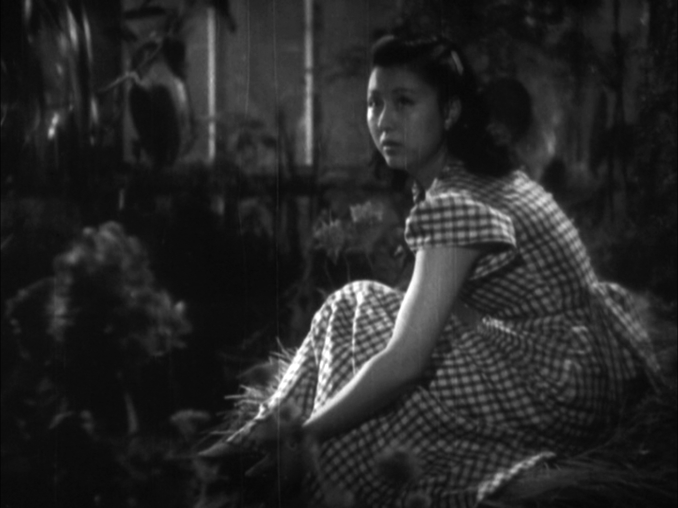 津島恵子（つしま・けいこ）「安城家の舞踏會」（1947）《後篇》_e0042361_22125488.jpg