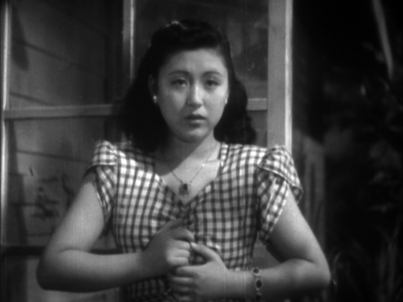 津島恵子（つしま・けいこ）「安城家の舞踏會」（1947）《後篇》_e0042361_22165460.jpg