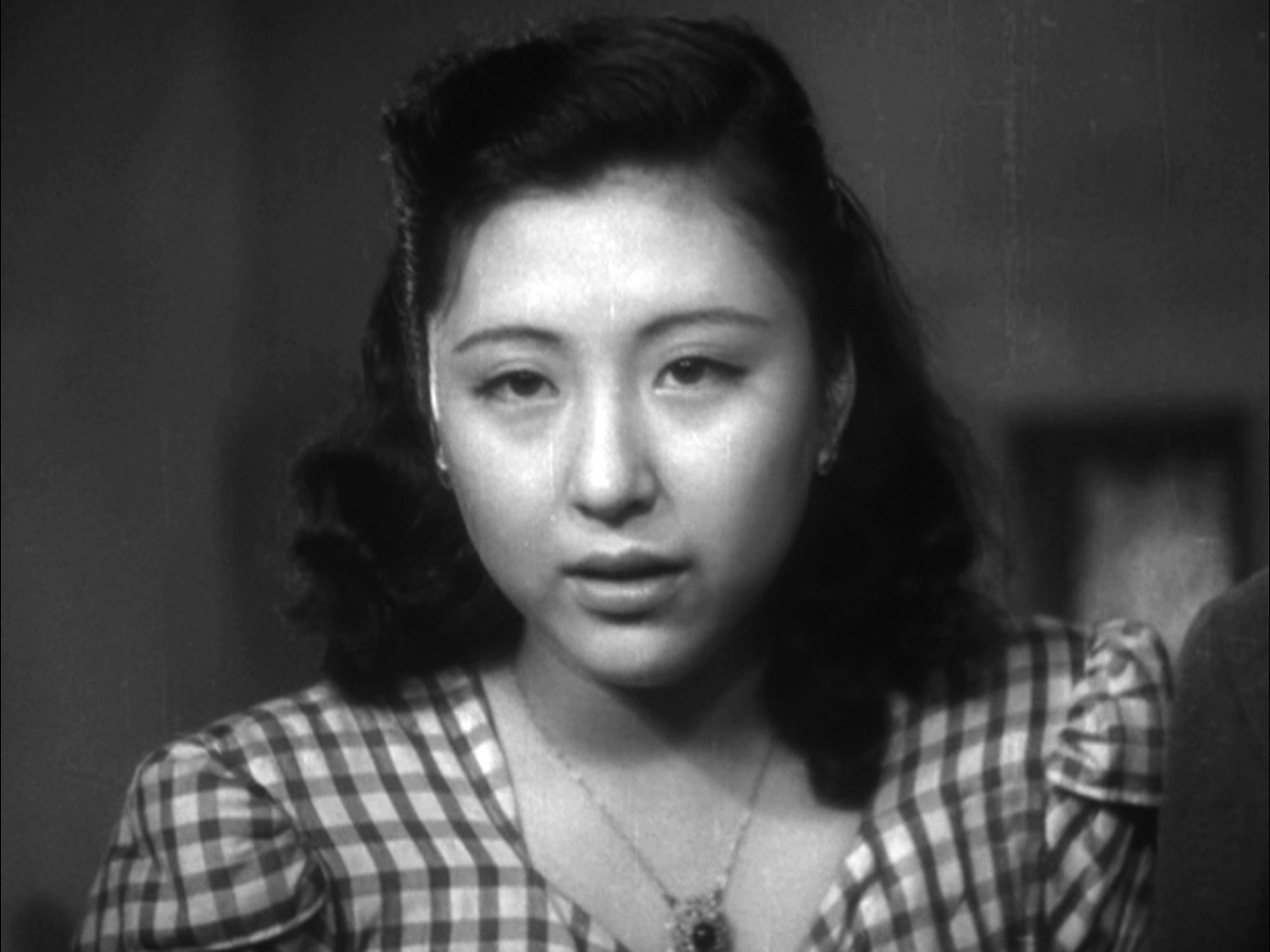 津島恵子（つしま・けいこ）「安城家の舞踏會」（1947）《後篇》_e0042361_22173841.jpg