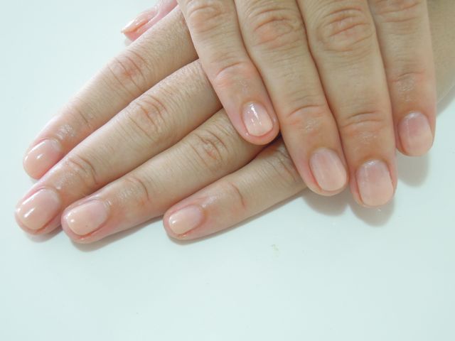 Beige Nail_a0239065_16454997.jpg