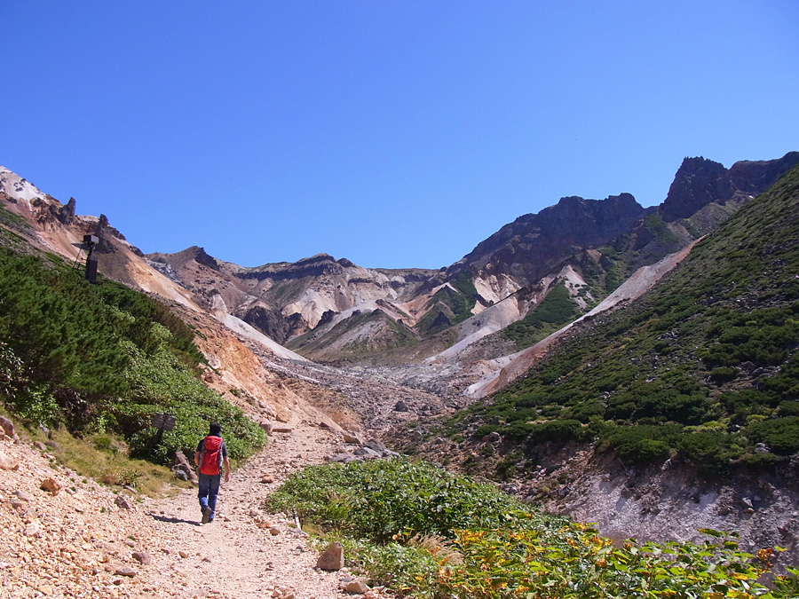上ホロカメットク山 安政火口までリハビリに あ した天気になぁ れ 上ホロカメットク山 安政火口までリハビリに あ した天気になぁ れ