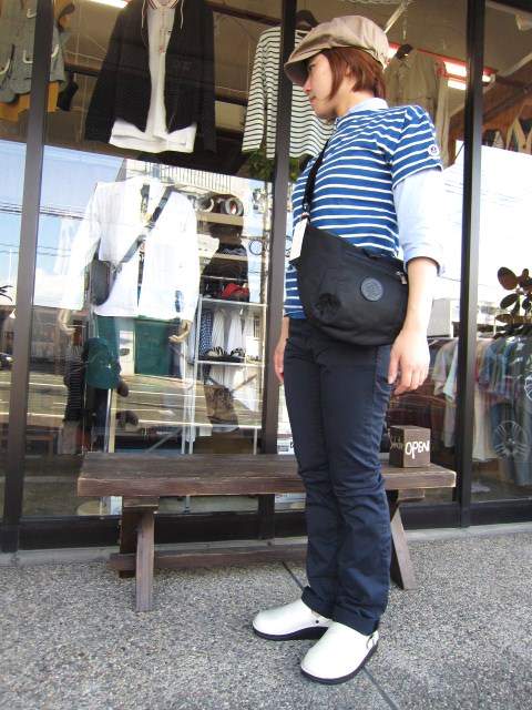 現在、大人気のフランスPANTS ・・・ ACQUAVERDE 御早目に~♪♪♪_d0152280_2361250.jpg
