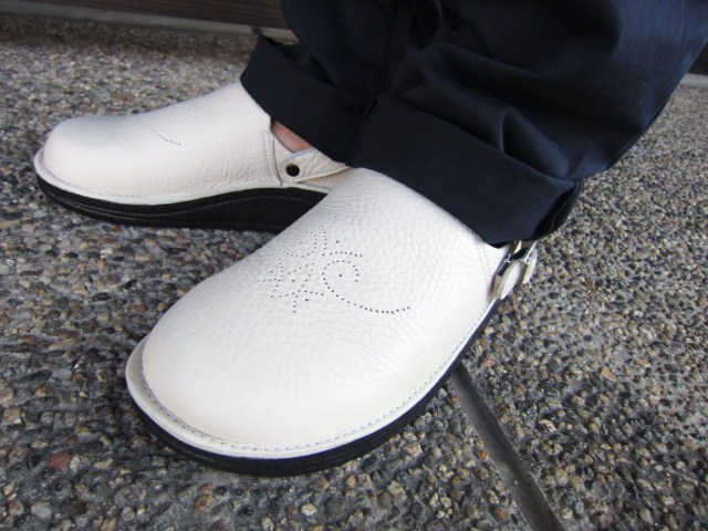 現在、大人気のフランスPANTS ・・・ ACQUAVERDE 御早目に~♪♪♪_d0152280_2364938.jpg