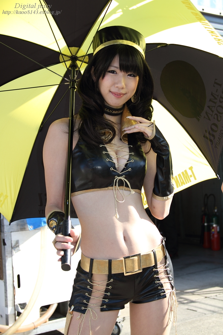 宇佐美あおい さん（T-MAN OIL GAL） : Digital juicy