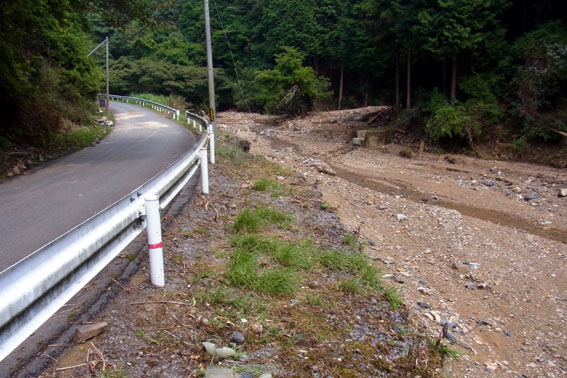 e0083097_01479.jpg