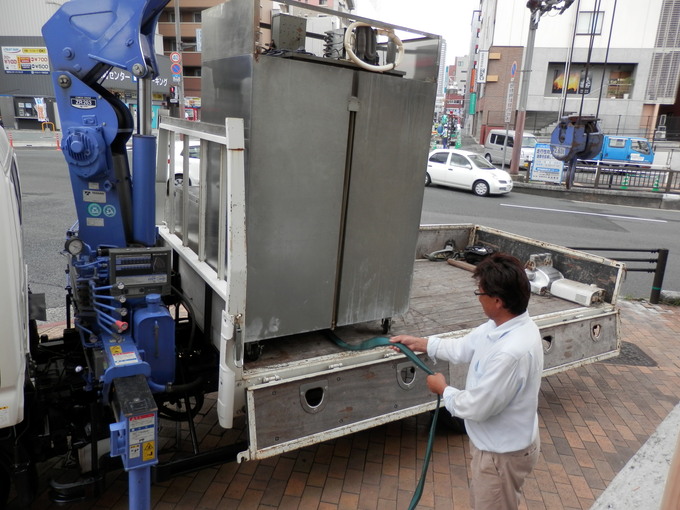 「大壁」塗り2日目&「厨房器具」搬入&「屋根」張り☆_a0125419_80187.jpg