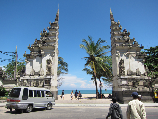Bali島の旅（2012年3月）_e0097130_21584458.jpg