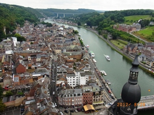 e0195766_1625975.jpg
