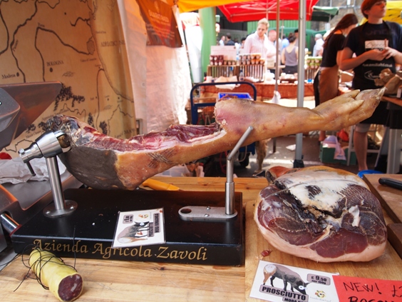 ロンドン・食の宝庫 Borough Market_c0132488_20255598.jpg