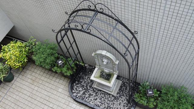 噴水がポイントのテラス~♪_f0029571_02845.jpg