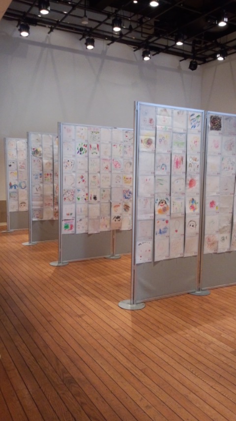 スマイルキッズ子ども絵画展＠代官山 （9/8-9/9）_c0212972_1445938.jpg
