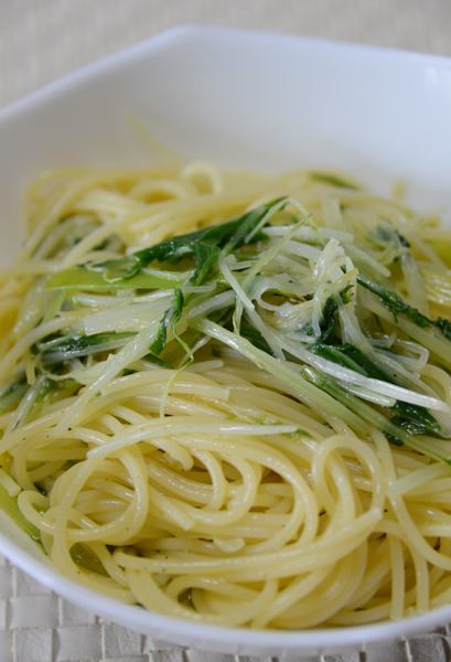ねぎと水菜のパスタ_e0171573_1311440.jpg