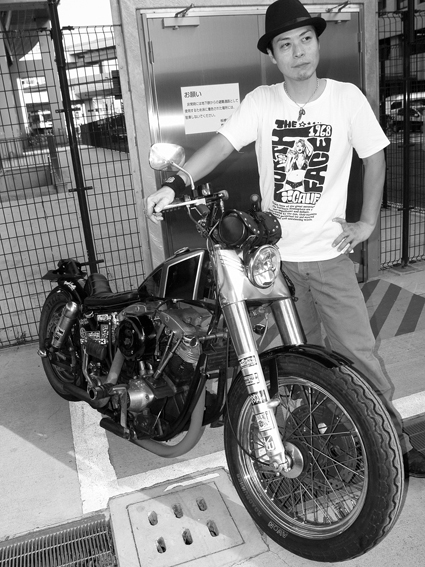川又 シュウキ ＆ Harley-Davidson FLH（2012 0728）_f0203027_1384464.jpg