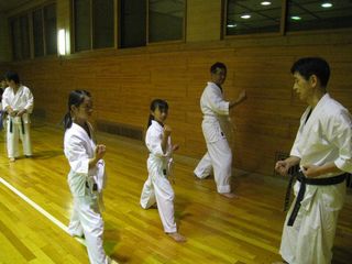 麻生道場 残暑 元気に稽古!_c0118332_2356128.jpg