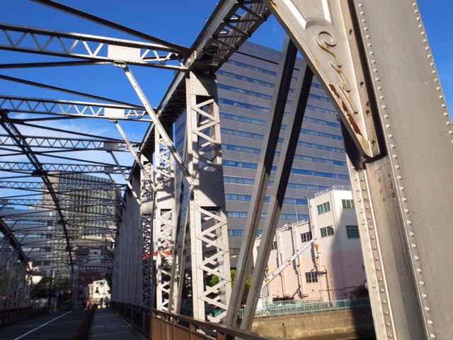 写真がヘタなのを携帯のカメラのせいにしてたけど、本当は腕が悪かった。良くわかった。_d0057843_18243588.jpg