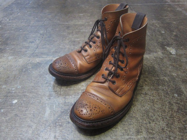 Tricker\'s Country Lo BROGUE SHOES ･･･ メーカー様・別注分！★！_d0152280_6123469.jpg