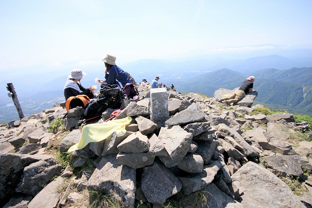 刈田峠から不忘山へお気楽登山_e0137200_12134836.jpg