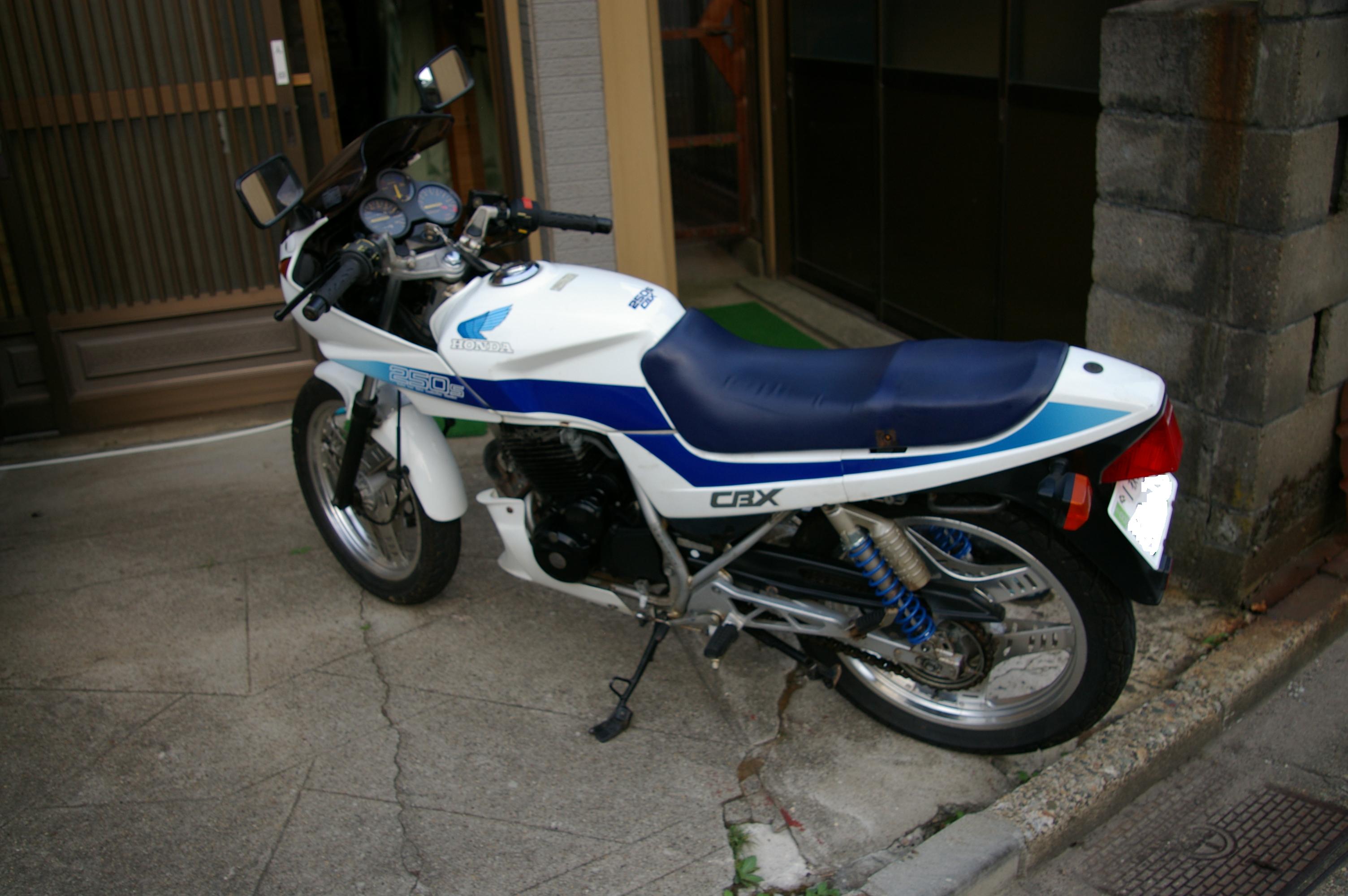 CBX250S_b0012311_0225033.jpg