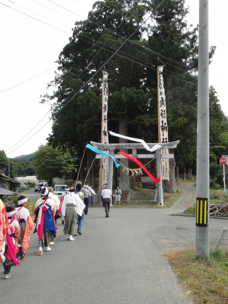 兼務社例祭_c0111229_18105138.jpg