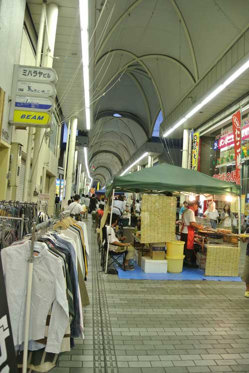 【「第二土曜市+マルシェ」 と 「一夜限りのビアガーデン」!!】_a0005436_18145999.jpg