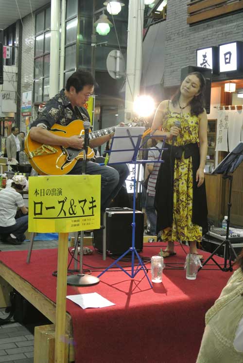 【「第二土曜市+マルシェ」 と 「一夜限りのビアガーデン」!!】_a0005436_18183376.jpg