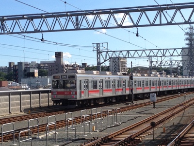 東横線でメトロ10000系が営業運転開始！_f0210238_19501767.jpg