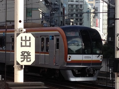 東横線でメトロ10000系が営業運転開始！_f0210238_201522100.jpg