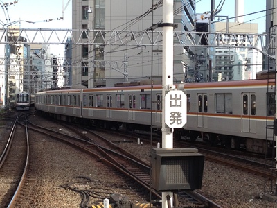 東横線でメトロ10000系が営業運転開始！_f0210238_20153575.jpg