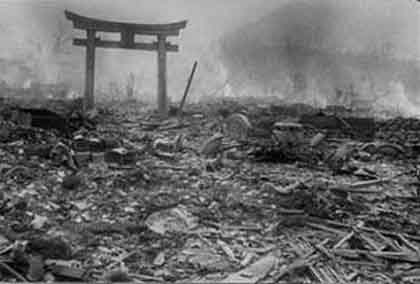 誰が何のために原爆をつくったのか by 鬼塚英昭_c0139575_4445419.jpg