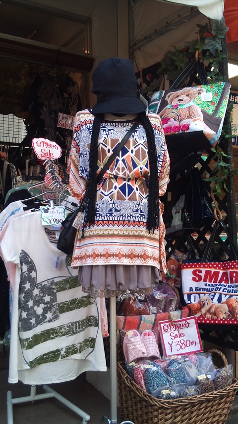今日のディスプレイ_a0286901_1317519.jpg