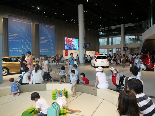 そごう横浜 海の見える そごう屋上 ビアガーデン &日産ショールーム_e0123104_6523167.jpg