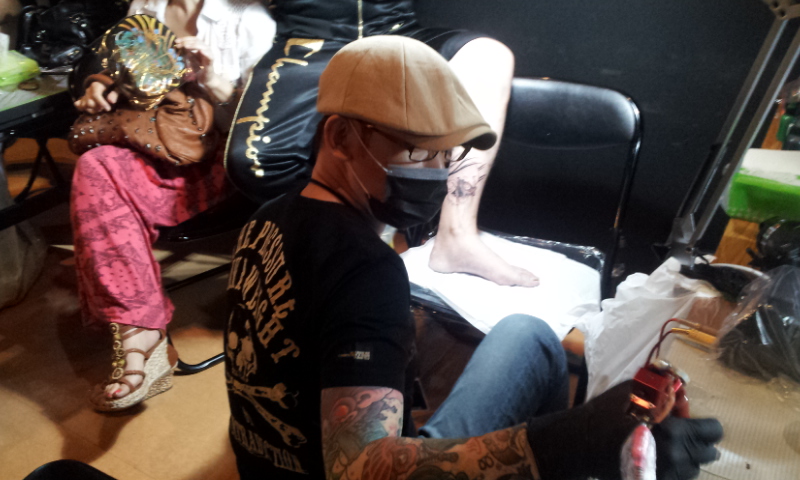 ＴＡＴＴＯＯ　ＢＡＳＨ!!_a0164633_1715961.jpg