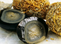 黄金皮蛋　Goldern Chinese century eggs_e0218561_16271946.jpg