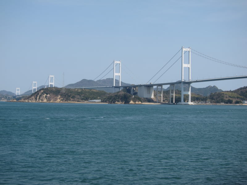 瀬戸内海に浮かぶ島々に旅情を感じるフェリーの旅・岡村島・瀬戸内海ーブロンプトンと行く瀬戸内の旅⑭_e0138081_261248.jpg