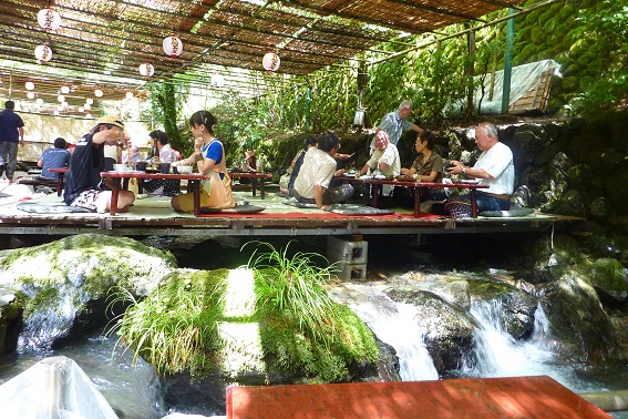涼を求めて 京の奥座敷で川床料理 貴船茶屋 non stress life 涼を求めて 京の奥座敷で川床料理 貴船茶屋 non stress life