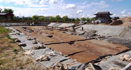 平城京跡左京三条一坊一・二坪の発掘調査_a0100742_8381259.jpg