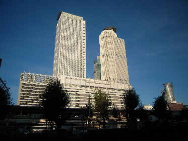 旅先で見かけた気になる建物(その1)_e0033570_2273912.jpg