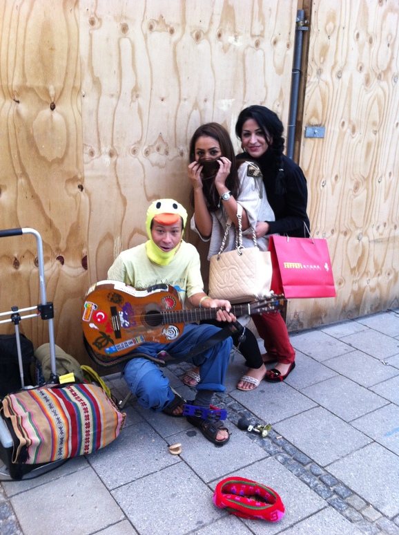 Munich Busking Again（飛行機取るのに４時間ｗｗ）_b0164291_6192423.jpg