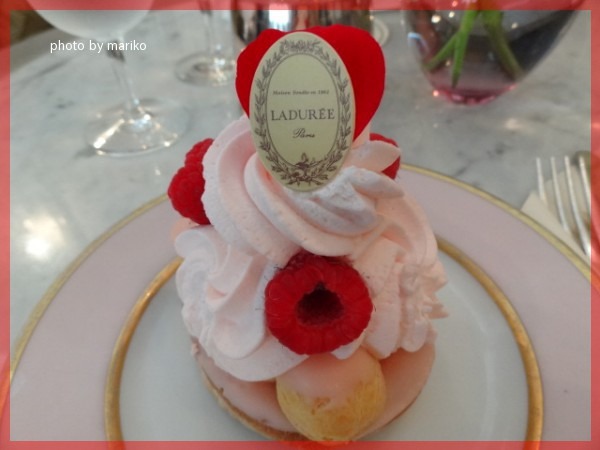 ラデュレの薔薇のケーキ_d0165645_10362560.jpg