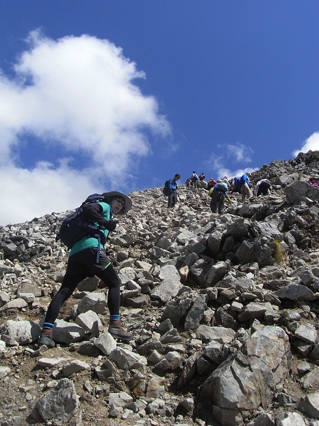 夏の想い出12 立山 登山 Vol 3 晴天の雄山登山 後編 うるおいのある日々 夏の想い出12 立山 登山 Vol 3 晴天の雄山登山 後編 うるおいのある日々