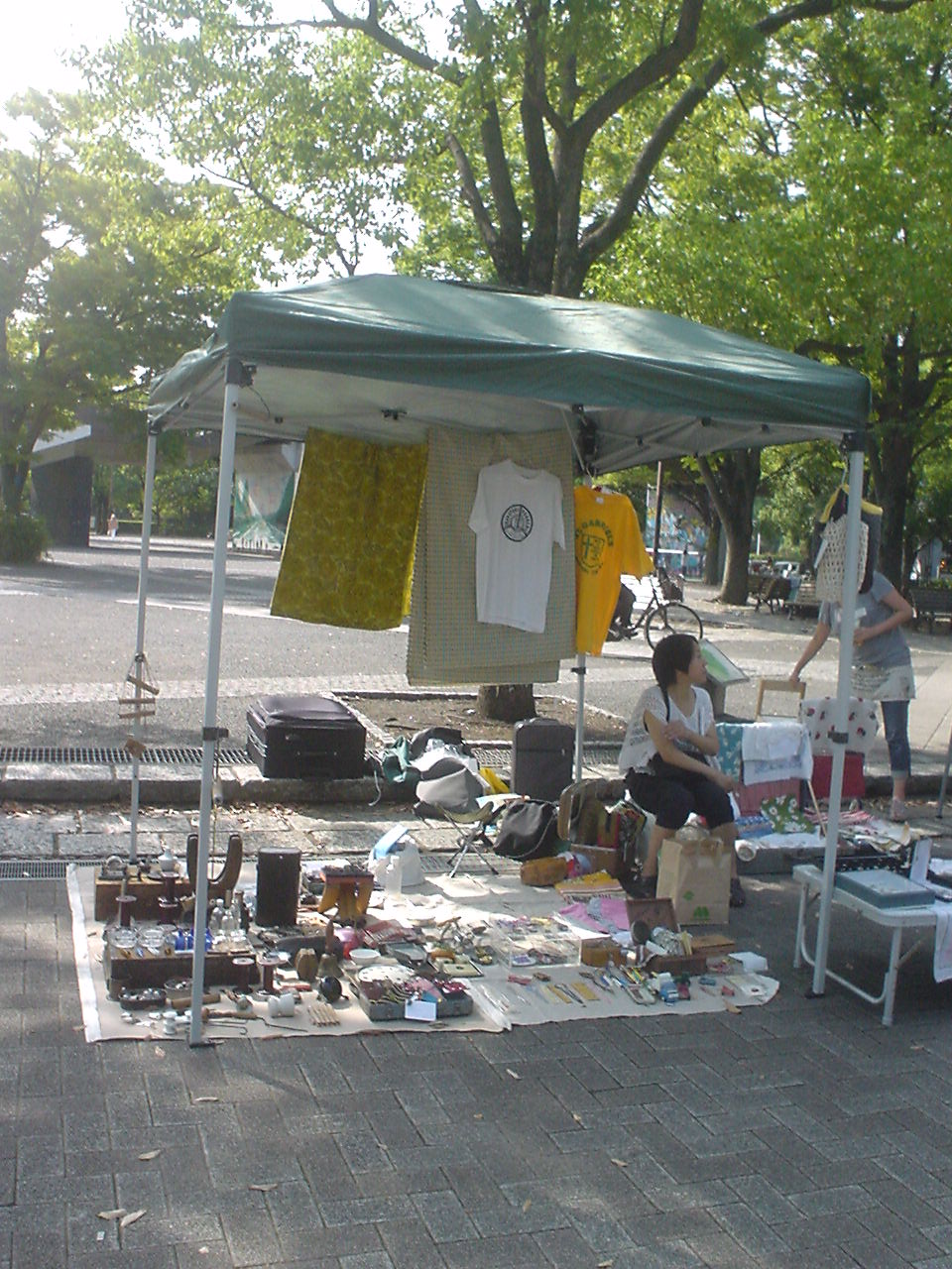 昨日は大江戸骨董市in代々木公園へ・・・・・出店！_f0016893_12454538.jpg