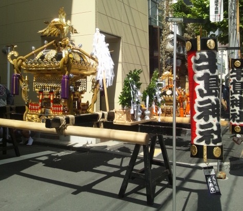 牛嶋神社大祭 ~鳳輦(ほうれん)牛車各町巡行編~_c0223001_11262268.jpg