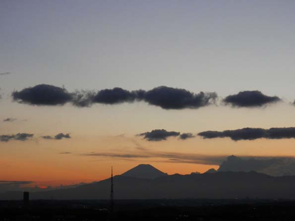 本日の富士山_b0065535_191373.jpg