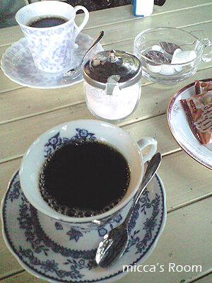 b0245038_14205475.jpg