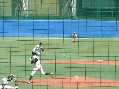 東農大対拓殖大　９月１１日　東都大学野球２部_b0166128_1513417.jpg