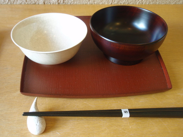 しずく箸置き と 伊藤環さんのくらわんか飯碗_b0132442_18255012.jpg