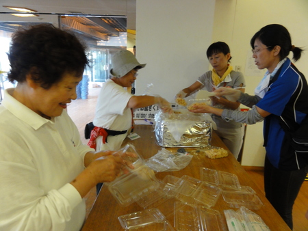 「青白く光るウミホタルわくわく観察会2012」 in せんなん里海公園_c0108460_1463678.jpg