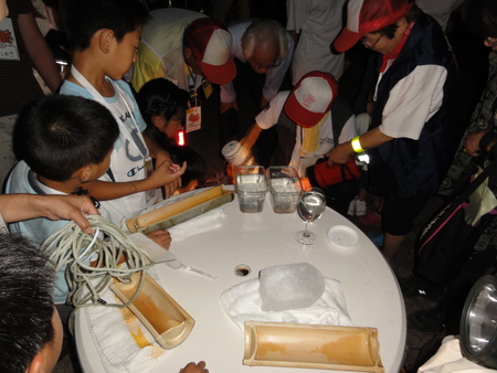 「青白く光るウミホタルわくわく観察会2012」 in せんなん里海公園_c0108460_2105539.jpg