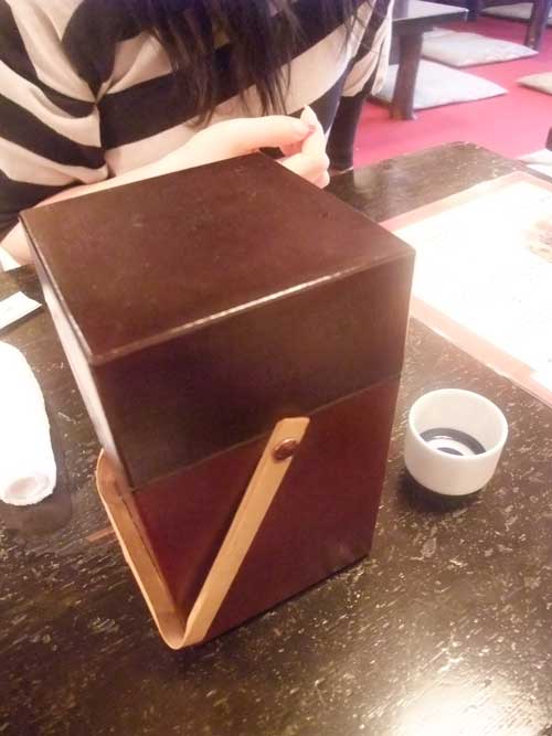 【新宿・思い出横丁(東京・新宿)めぐり 後編 -大黒屋・カブト 編-】_a0005436_144675.jpg
